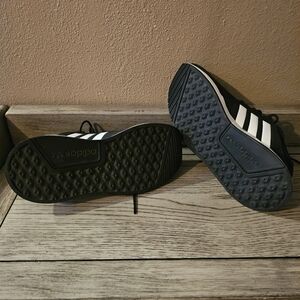 Adidas Originals Black White Low Top Shoes Unisex Mens Size 5 / Womans 6 Staple